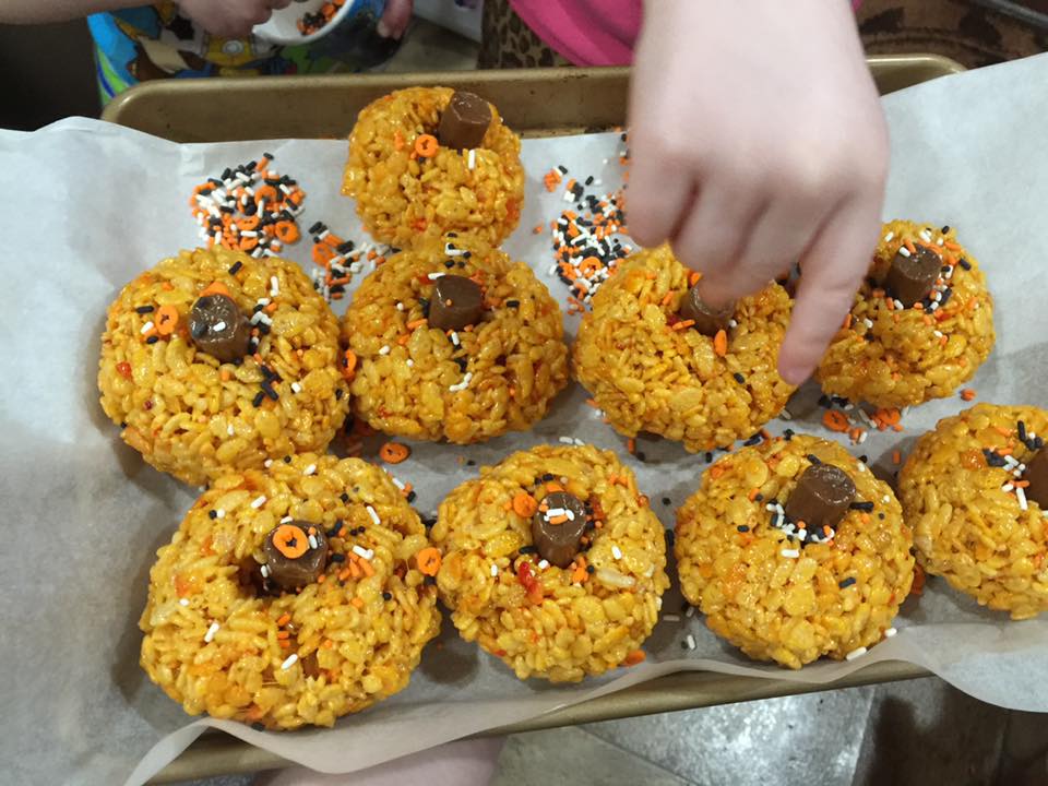 Halloween Pumpkin Shaped Rice Krispies Treats